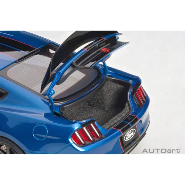 autoart - 1:18 ford mustang shelby gt-350r (lightning blue)