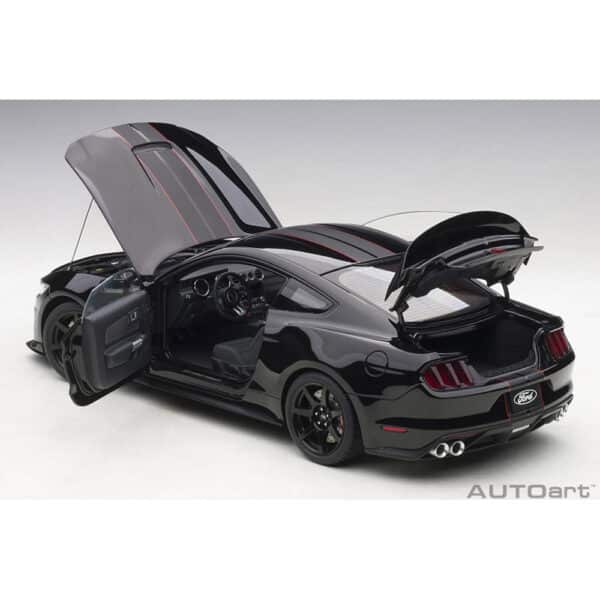 autoart - 1:18 ford mustang shelby gt-350r (shadow black)