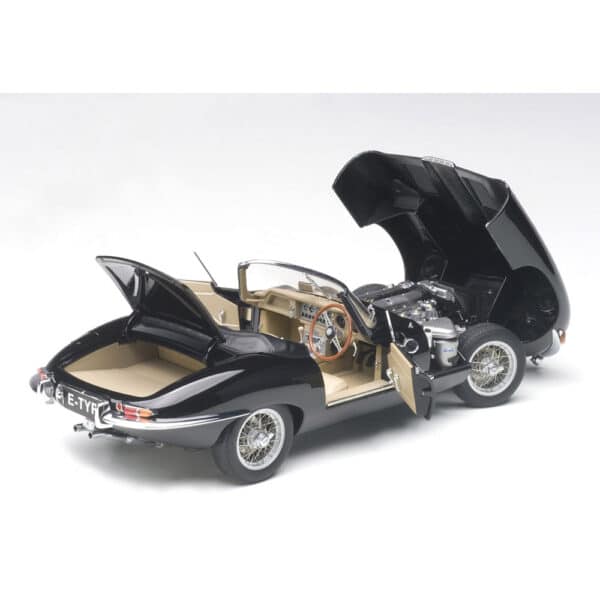 autoart - 1:18 jaguar e-type roadster series i 3.8 (black)