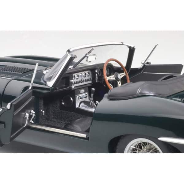 autoart - 1:18 jaguar e-type roadster series i 3.8 (green)