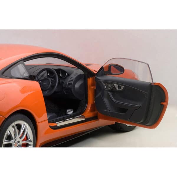autoart - 1:18 jaguar f-type r coupe (firesand metallic)
