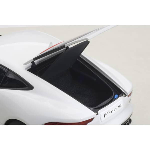 autoart - 1:18 jaguar f-type r coupe (polaris white)