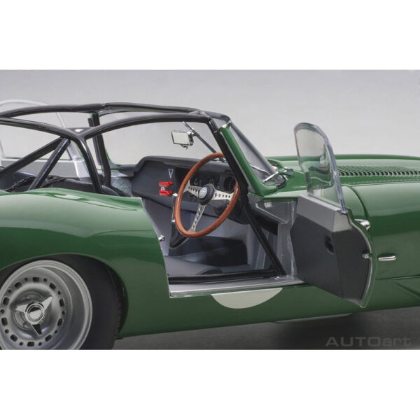 autoart - 1:18 jaguar lightweight e-type (opalescent dark green)