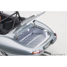 autoart - 1:18 jaguar lightweight e-type (silver)