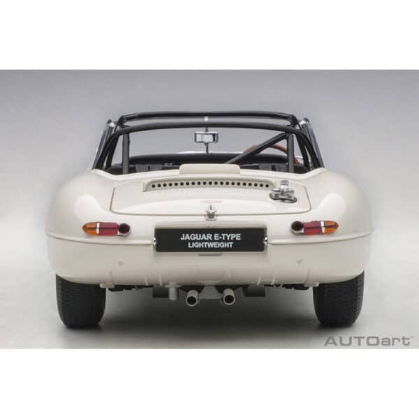 autoart - 1:18 jaguar lightweight e-type (white)