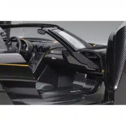 autoart - 1:18 koenigsegg one:1 (carbon)