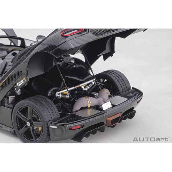 autoart - 1:18 koenigsegg one:1 (carbon)