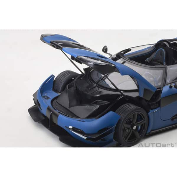 autoart - 1:18 koenigsegg one:1 (imperial blue / carbon)
