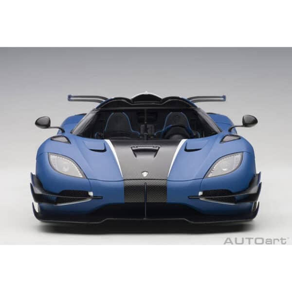 autoart - 1:18 koenigsegg one:1 (imperial blue / carbon)