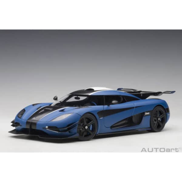 autoart - 1:18 koenigsegg one:1 (imperial blue / carbon)