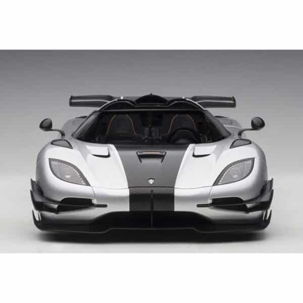 autoart - 1:18 koenigsegg one:1 (moon grey / carbon)