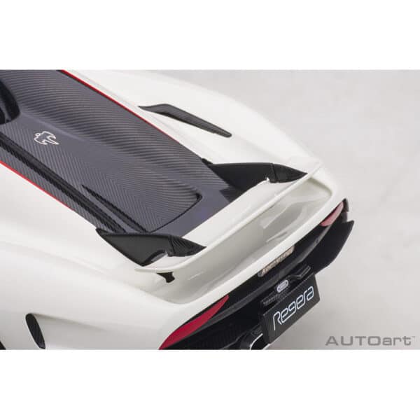 autoart - 1:18 koenigsegg regera (arctic white/carbon)