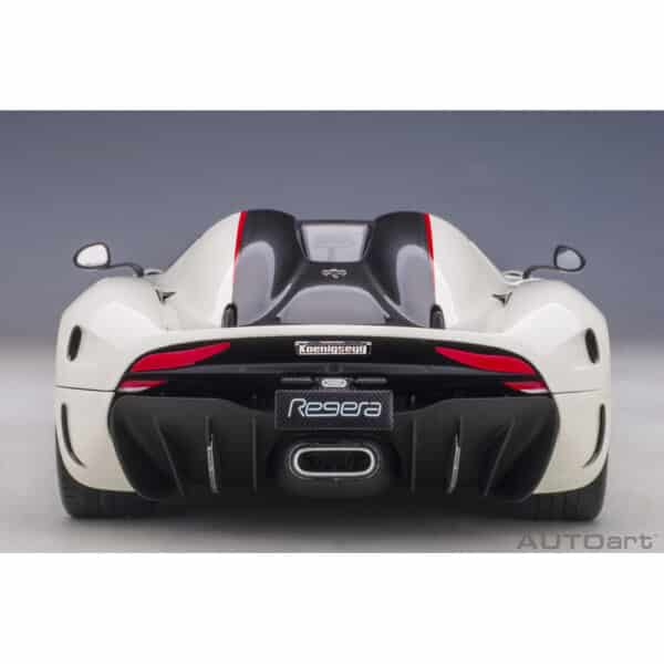 autoart - 1:18 koenigsegg regera (arctic white/carbon)