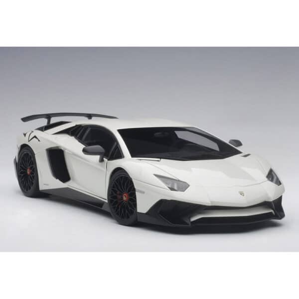 autoart - 1:18 lamborghini aventador lp750-4 sv (balloon white)