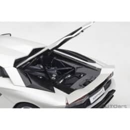 autoart - 1:18 lamborghini aventador s (balloon white)