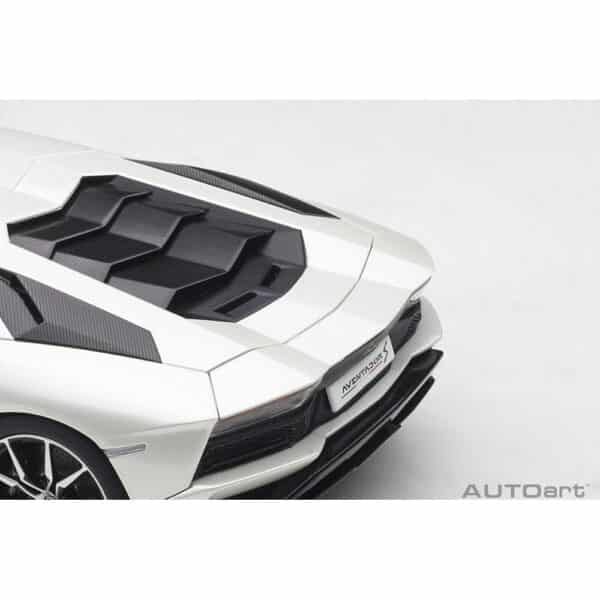 autoart - 1:18 lamborghini aventador s (balloon white)