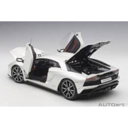 autoart - 1:18 lamborghini aventador s (balloon white)