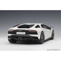 autoart - 1:18 lamborghini aventador s (balloon white)