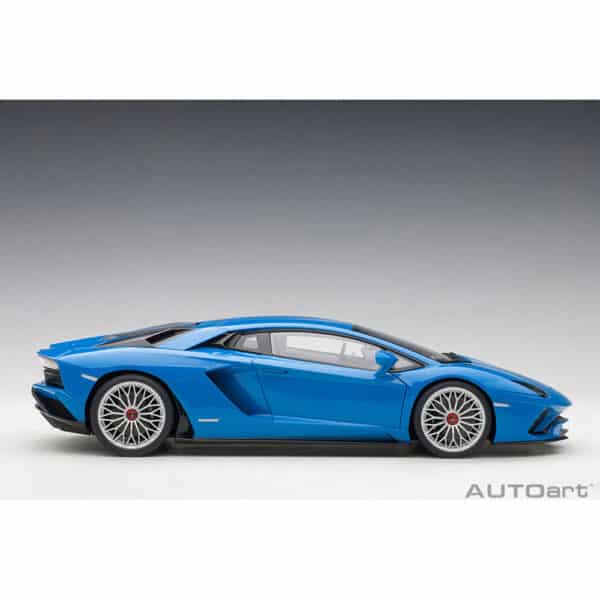 autoart - 1:18 lamborghini aventador s (blu nila)