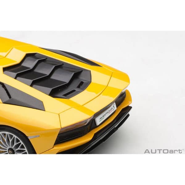autoart - 1:18 lamborghini aventador s (new giallo orion)
