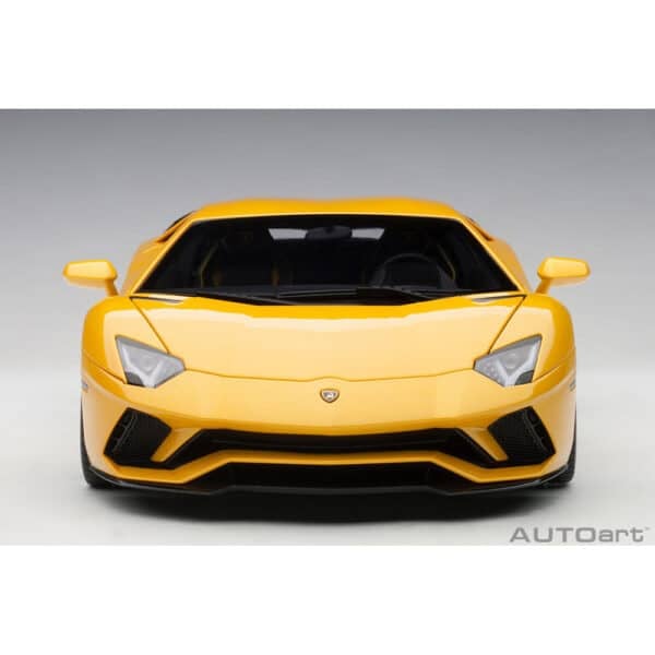 autoart - 1:18 lamborghini aventador s (new giallo orion)