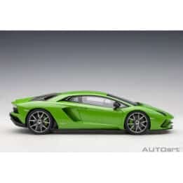 autoart - 1:18 lamborghini aventador s (verde mantis)