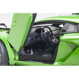 autoart - 1:18 lamborghini aventador s (verde mantis)
