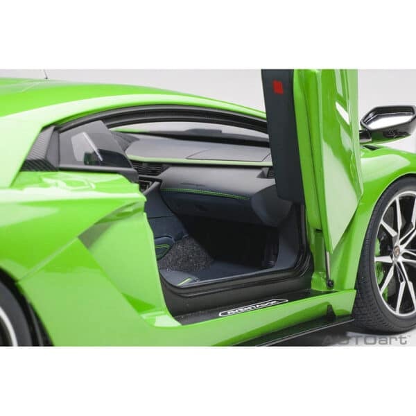 autoart - 1:18 lamborghini aventador s (verde mantis)