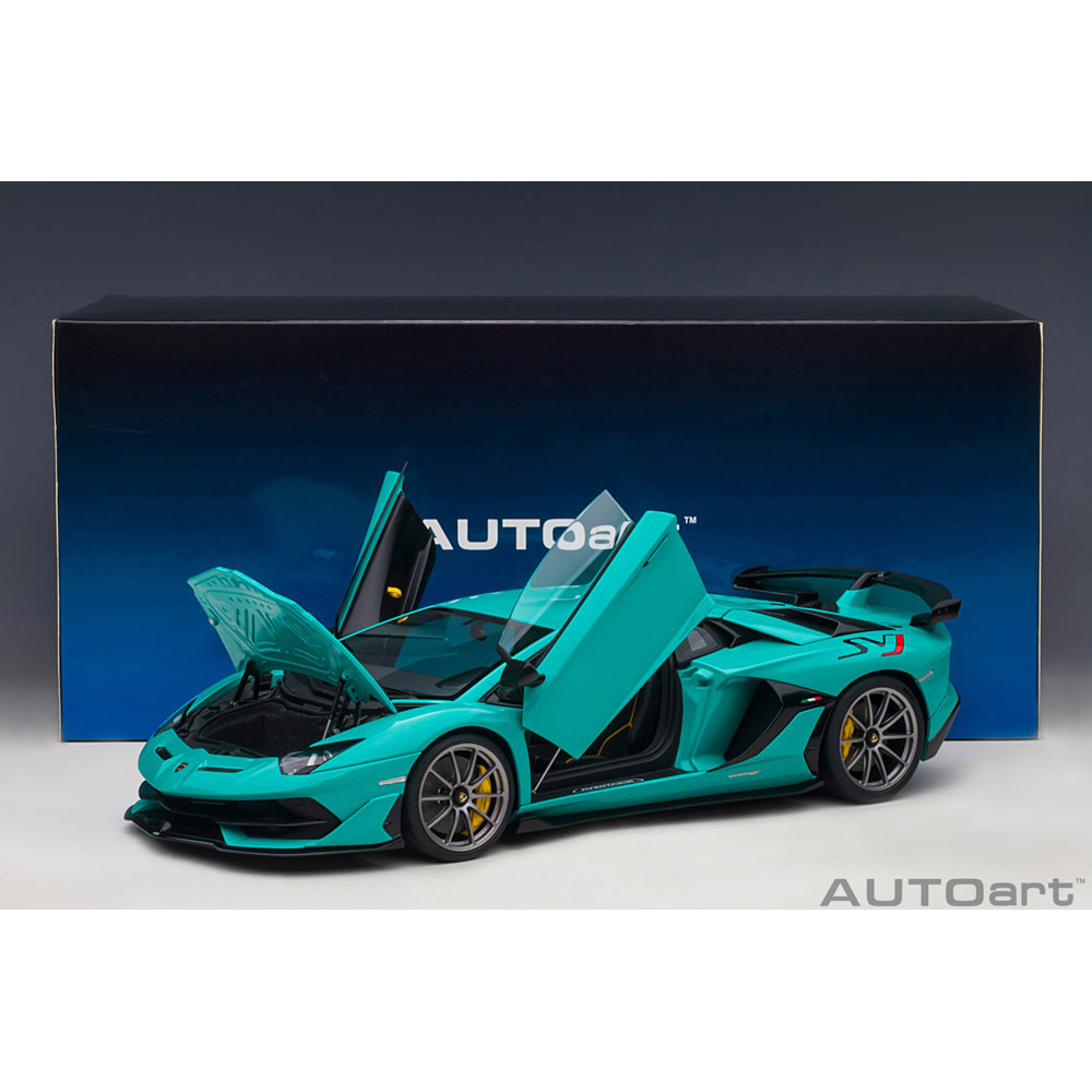 AUTOart - 1:18 Lamborghini Aventador SVJ (Blu Glauco) | Model Universe