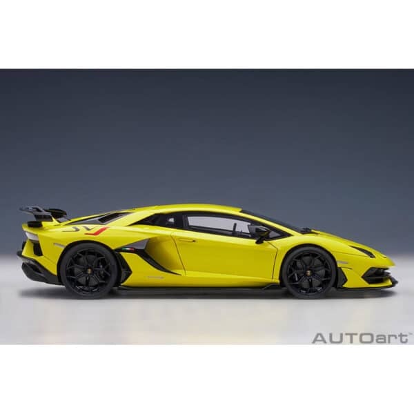 autoart - 1:18 lamborghini aventador svj (giallo tenerife)