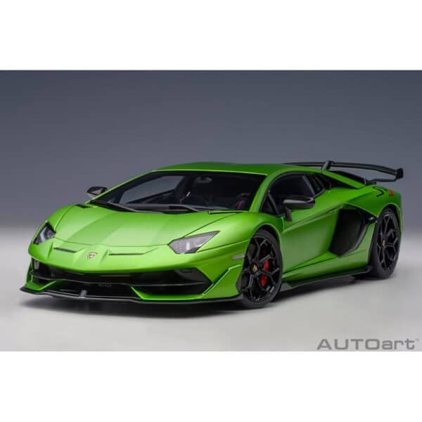 autoart - 1:18 lamborghini aventador svj (verde alceo)