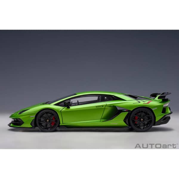 autoart - 1:18 lamborghini aventador svj (verde alceo)