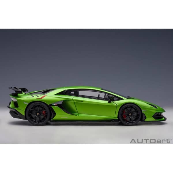 autoart - 1:18 lamborghini aventador svj (verde alceo)