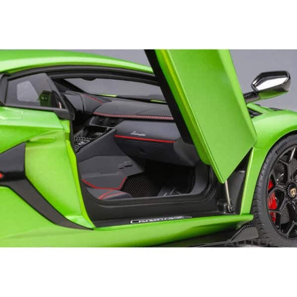 autoart - 1:18 lamborghini aventador svj (verde alceo)