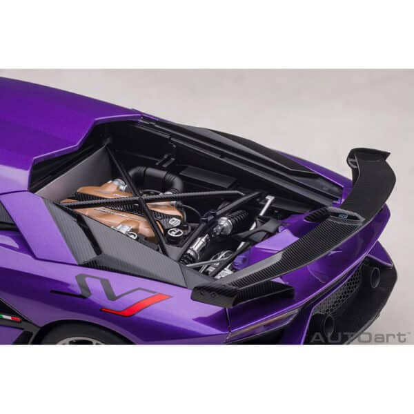 autoart - 1:18 lamborghini aventador svj (viola pasifae)