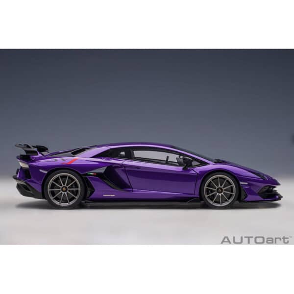 autoart - 1:18 lamborghini aventador svj (viola pasifae)
