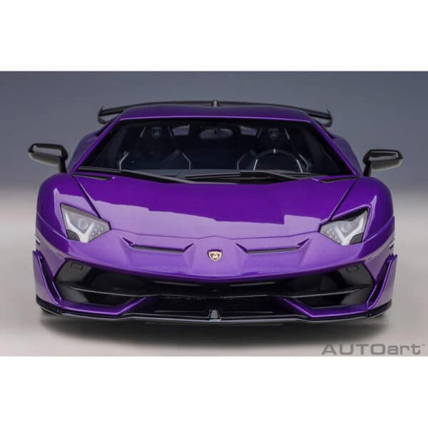 autoart - 1:18 lamborghini aventador svj (viola pasifae)