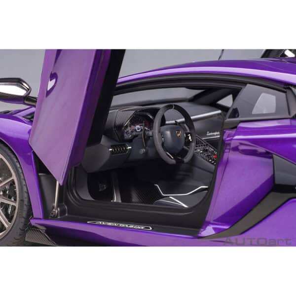 autoart - 1:18 lamborghini aventador svj (viola pasifae)