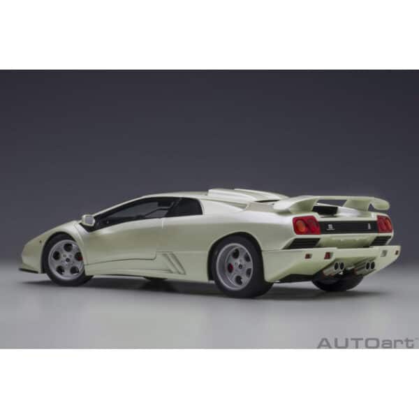autoart - 1:18 lamborghini diablo se jota (balloon white)