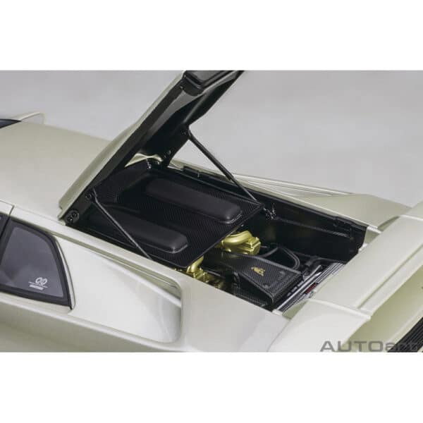 autoart - 1:18 lamborghini diablo se jota (balloon white)