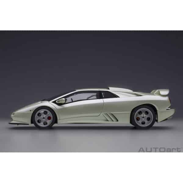 autoart - 1:18 lamborghini diablo se jota (balloon white)