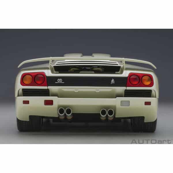autoart - 1:18 lamborghini diablo se jota (balloon white)