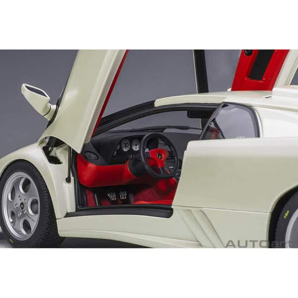 autoart - 1:18 lamborghini diablo se jota (balloon white)