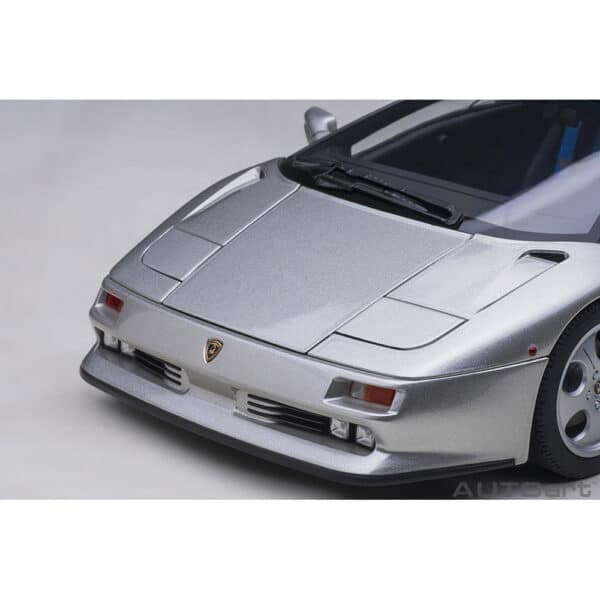 autoart - 1:18 lamborghini diablo se jota (titanio)