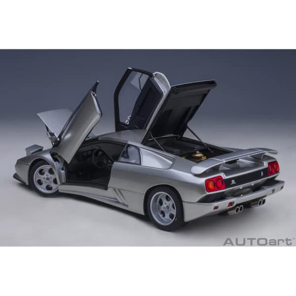 autoart - 1:18 lamborghini diablo se jota (titanio)