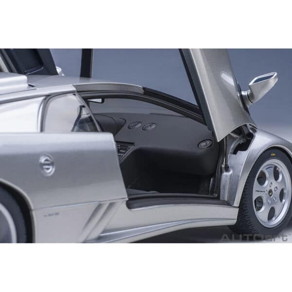 autoart - 1:18 lamborghini diablo se jota (titanio)