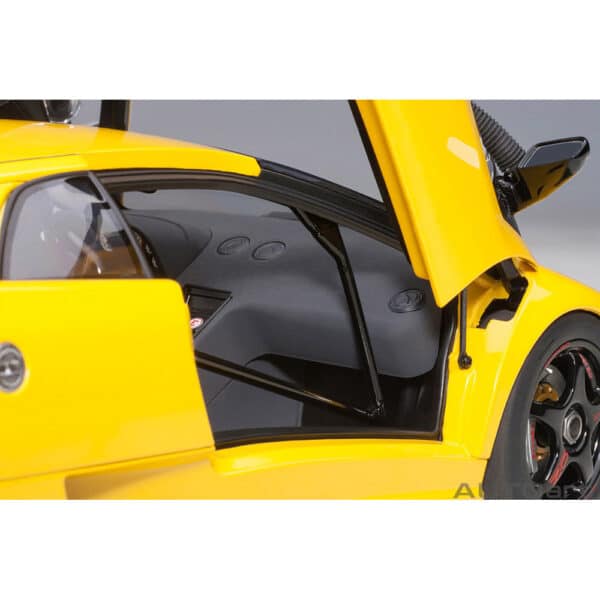 autoart - 1:18 lamborghini diablo sv-r (superfly yellow)