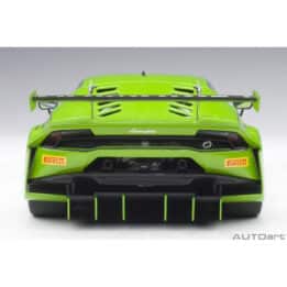 autoart - 1:18 lamborghini huracan gt3 presentation car (verde mantis) #63