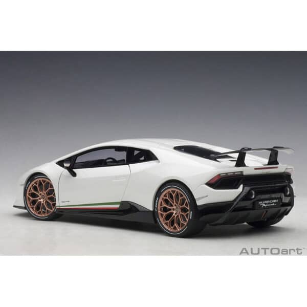 autoart - 1:18 lamborghini huracan performante (bianco monocerus)