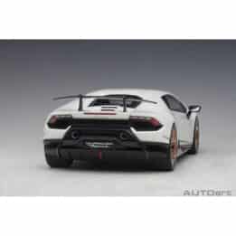 autoart - 1:18 lamborghini huracan performante (bianco monocerus)